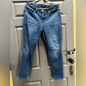 Judy Blue Size 11/30 boyfriend fit jeans